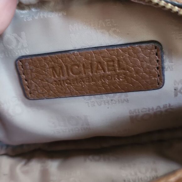 Michael Kors Brown Pebbled Leather Cosmetic Makeup Case Bag - Picture 4 of 7
